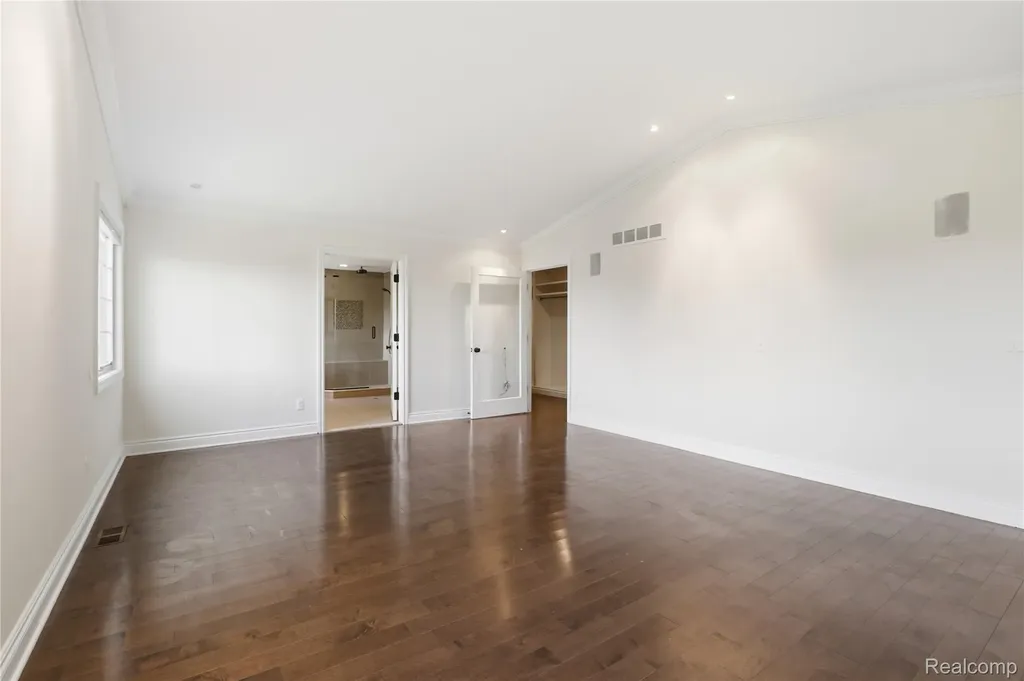 2084 Wabeek Hill Court West Bloomfield Charter Township MI 48302