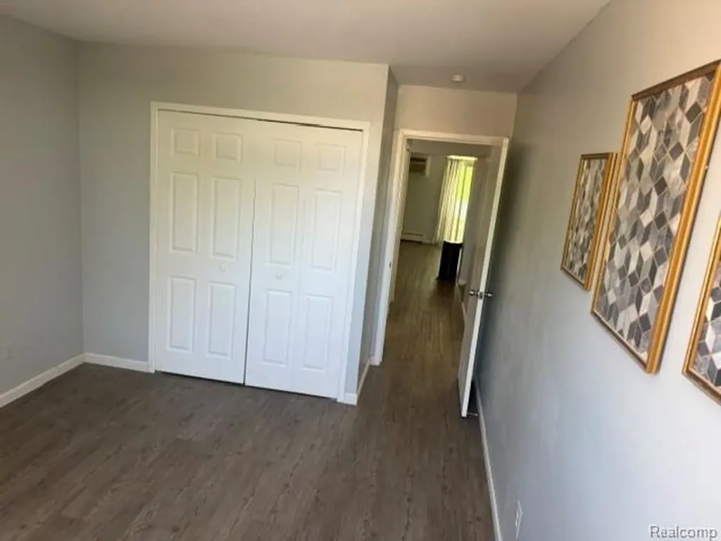 4917 Crooks Road Royal Oak City MI 48073