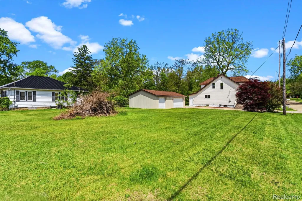 7489 Brock Way Street E Genesee Charter Township MI 48458