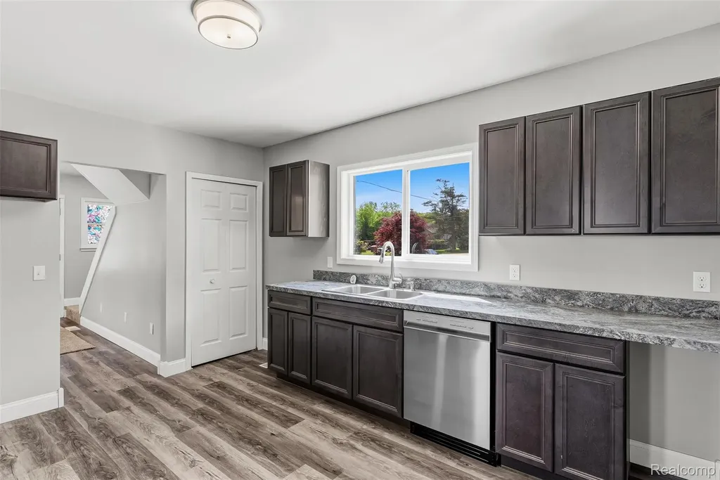 7489 Brock Way Street E Genesee Charter Township MI 48458