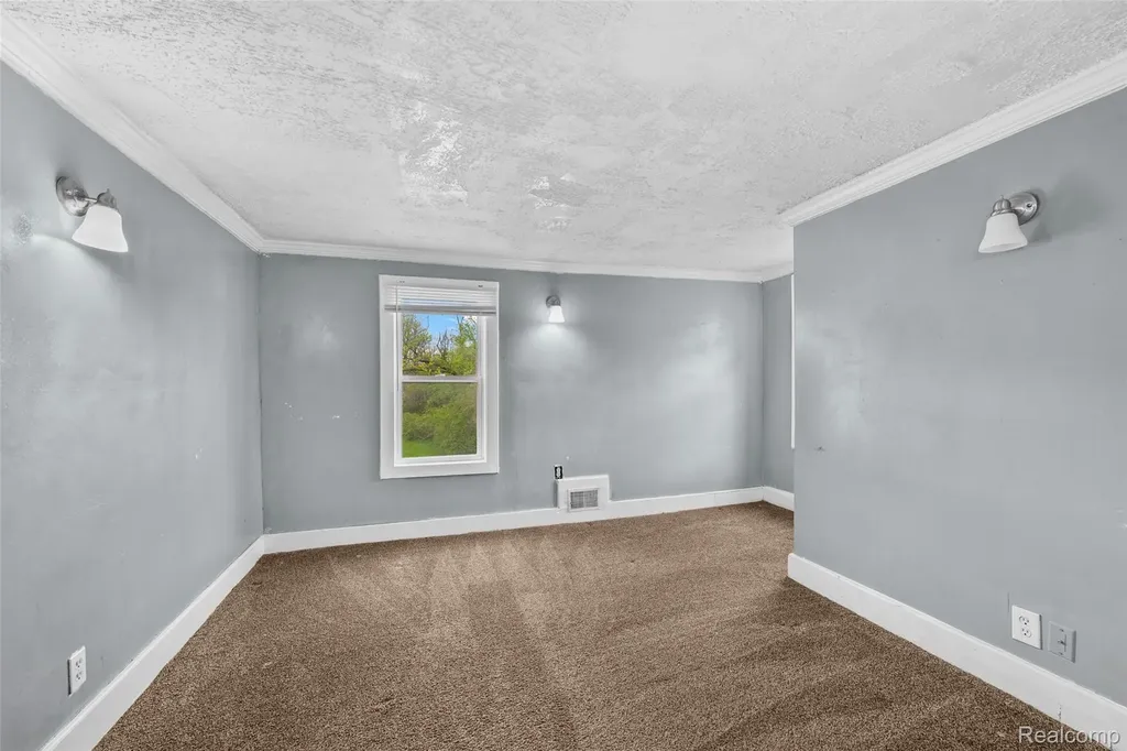 3605 Ash Street Inkster City MI 48141