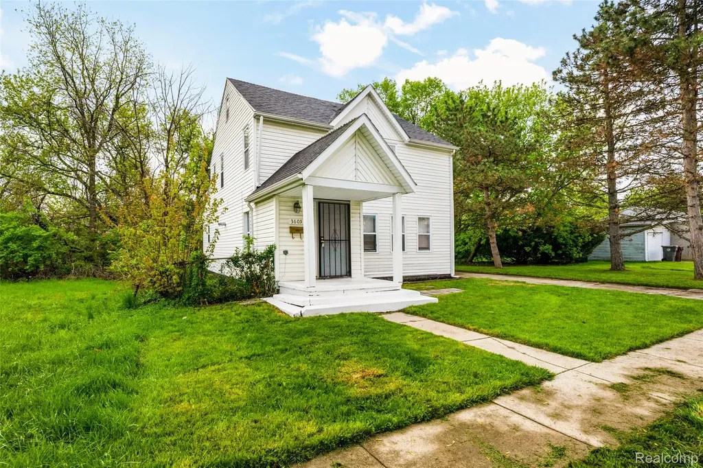 3605 Ash Street Inkster City MI 48141