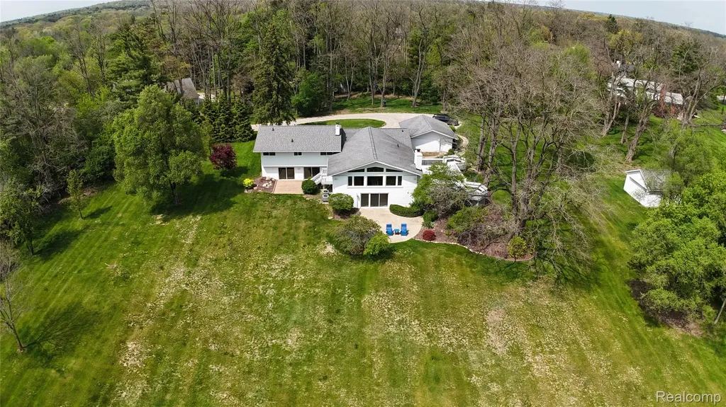 1700 Washington Road Rochester Hills City MI 48306