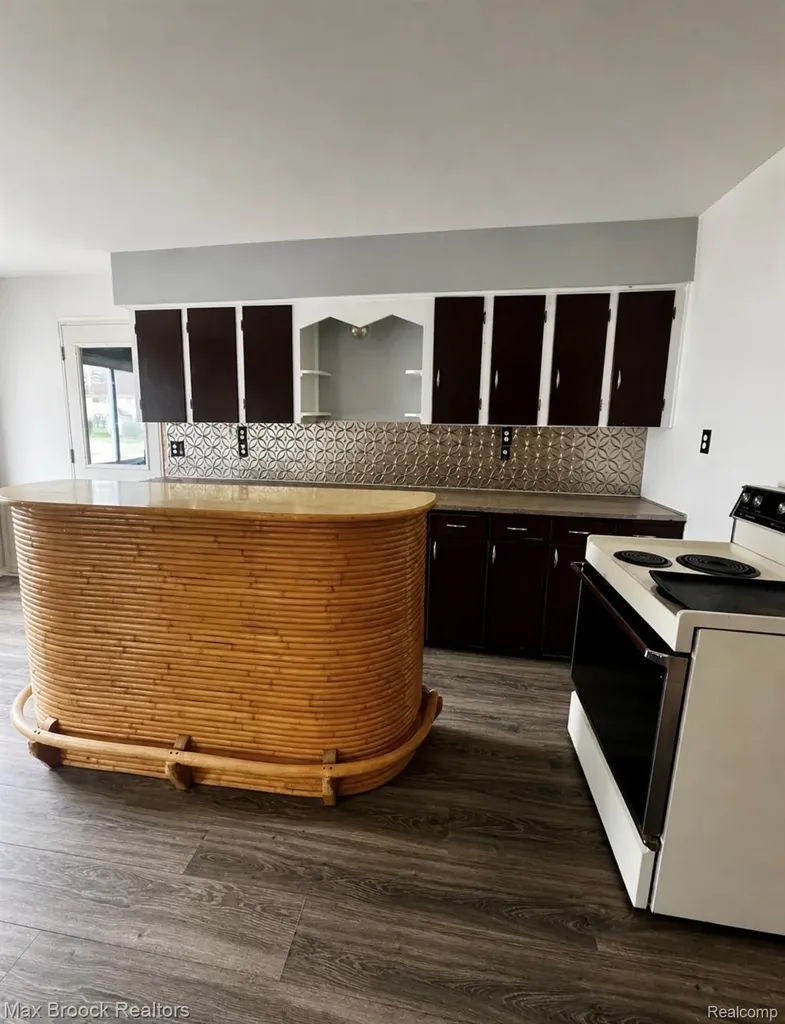 9255 Foster Street Watertown Township MI 48435