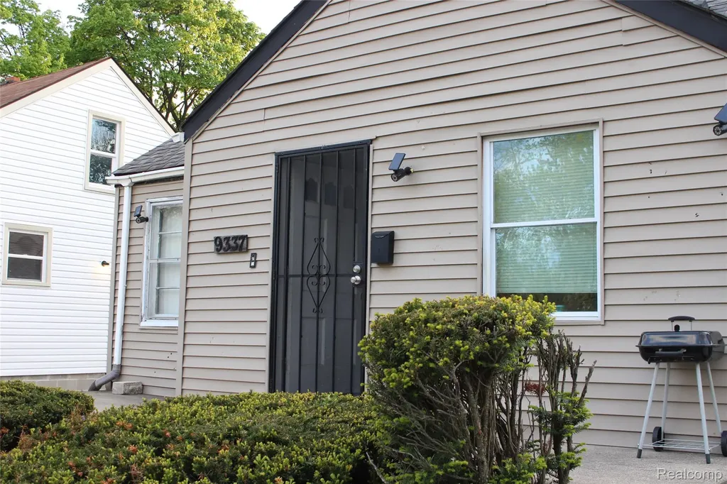 9337 Rutland Street Detroit City MI 48228