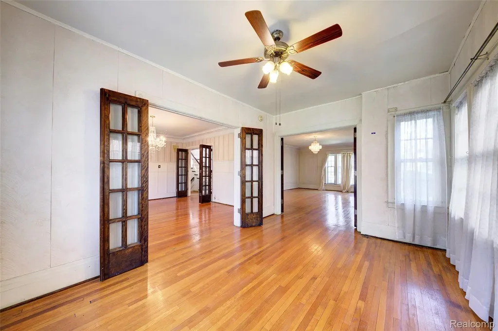 121 Longfellow Street Detroit City MI 48202