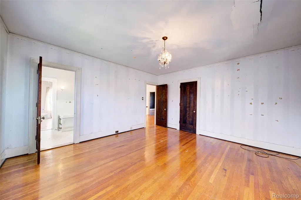 121 Longfellow Street Detroit City MI 48202