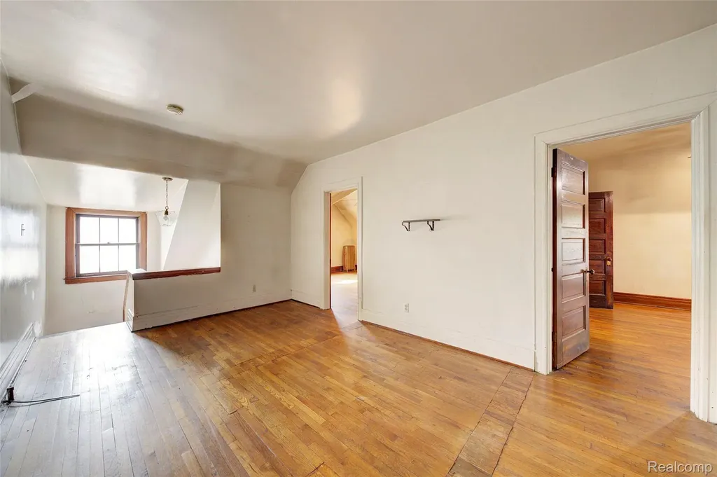 121 Longfellow Street Detroit City MI 48202