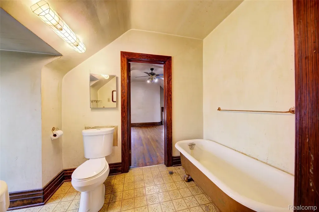 121 Longfellow Street Detroit City MI 48202