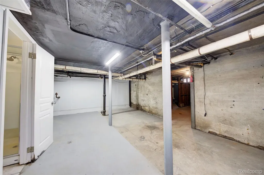 121 Longfellow Street Detroit City MI 48202
