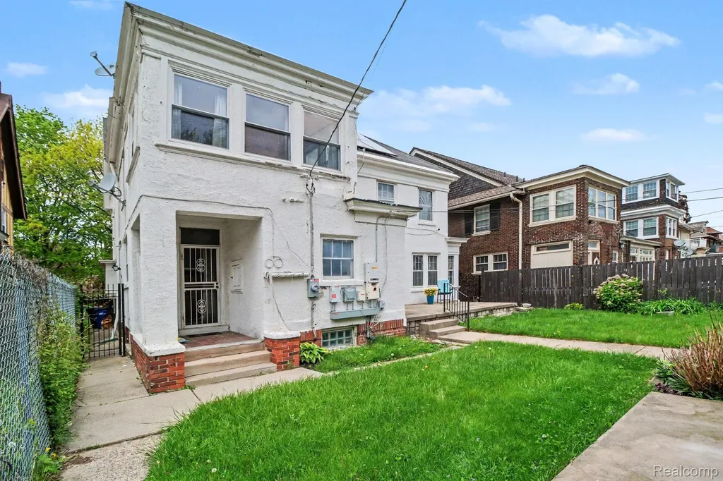 121 Longfellow Street Detroit City MI 48202