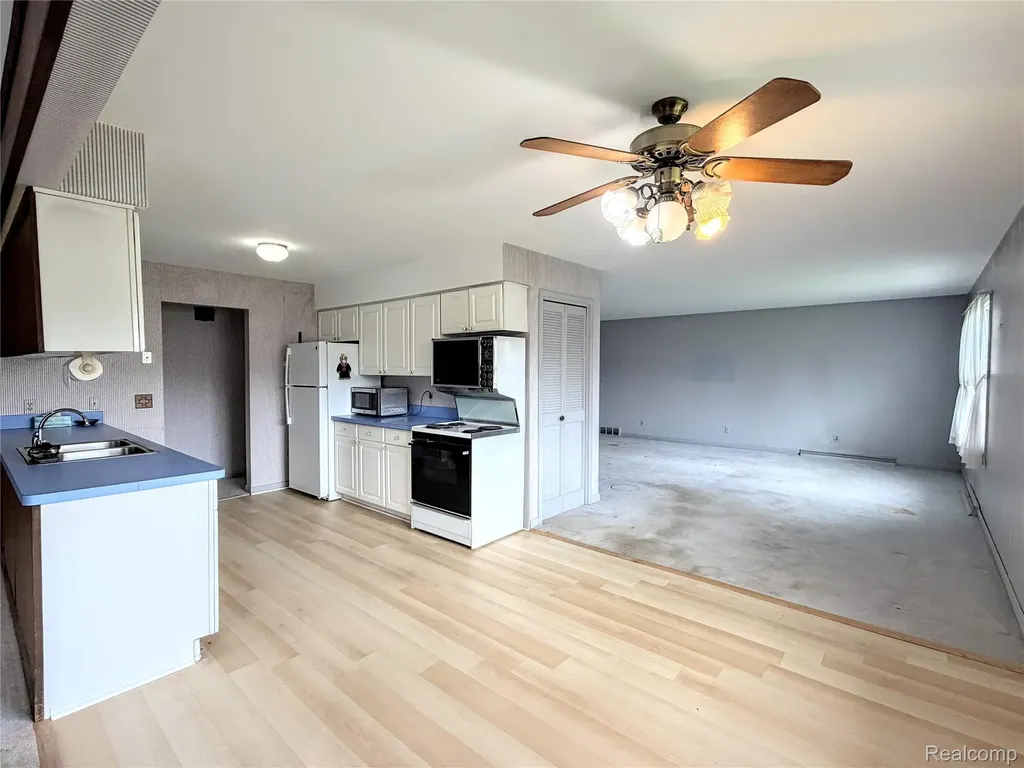 8079 Farley Road Putnam Township MI 48169