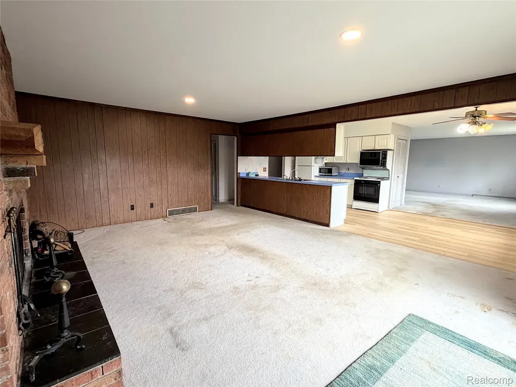 8079 Farley Road Putnam Township MI 48169
