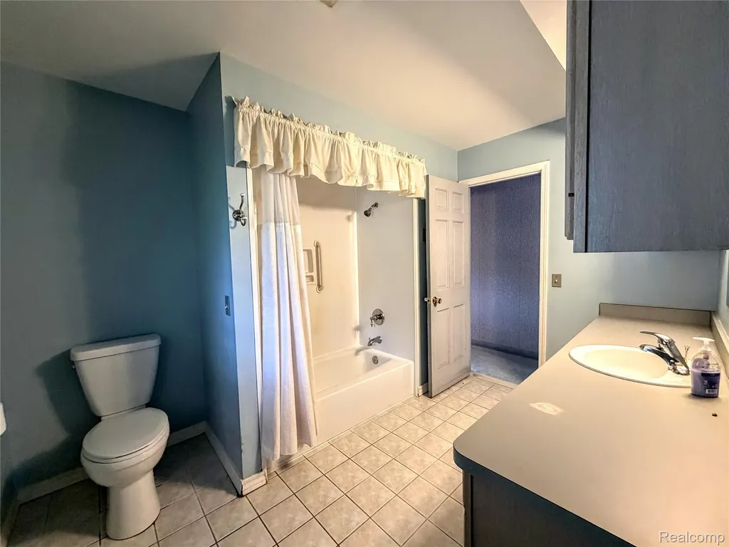 8079 Farley Road Putnam Township MI 48169