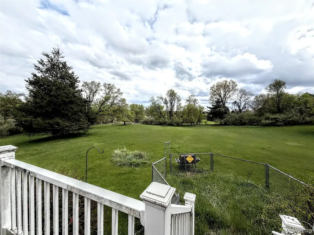 8079 Farley Road Putnam Township MI 48169