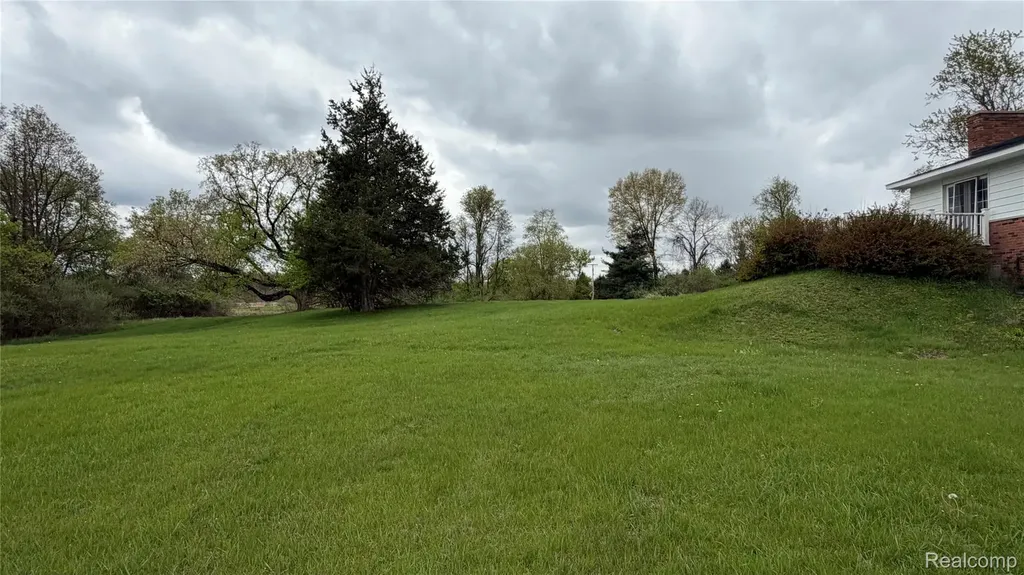 8079 Farley Road Putnam Township MI 48169
