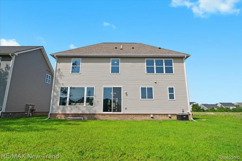 2406 Madison Street Wixom City MI 48393