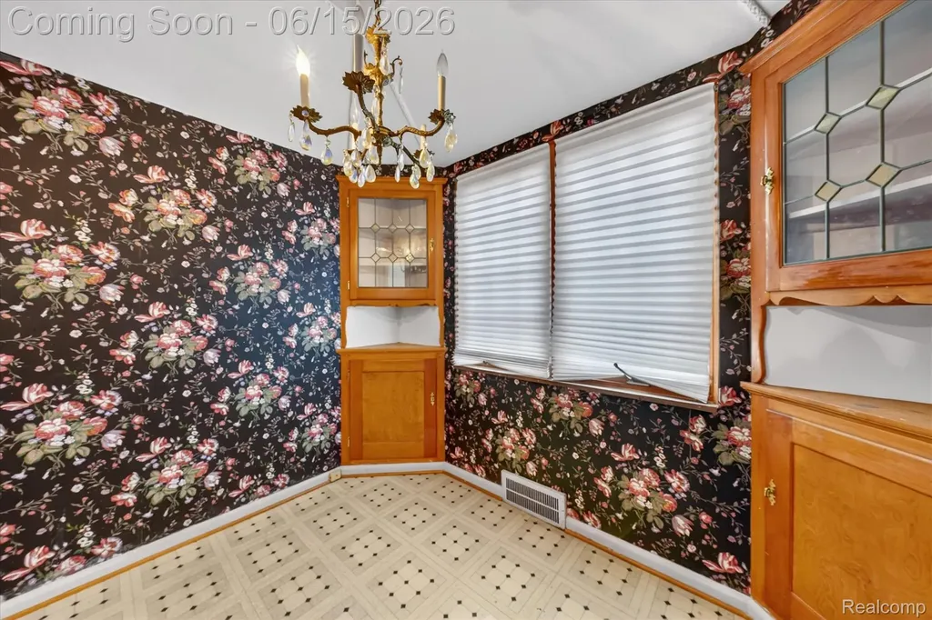 19921 Warrington Drive Detroit City MI 48221