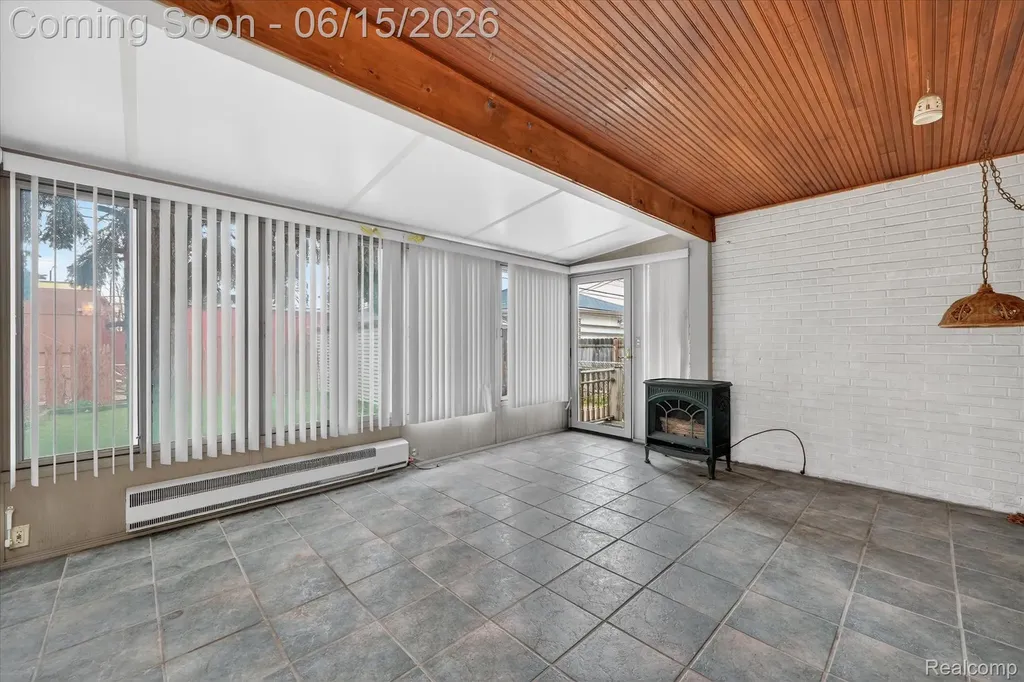 19921 Warrington Drive Detroit City MI 48221