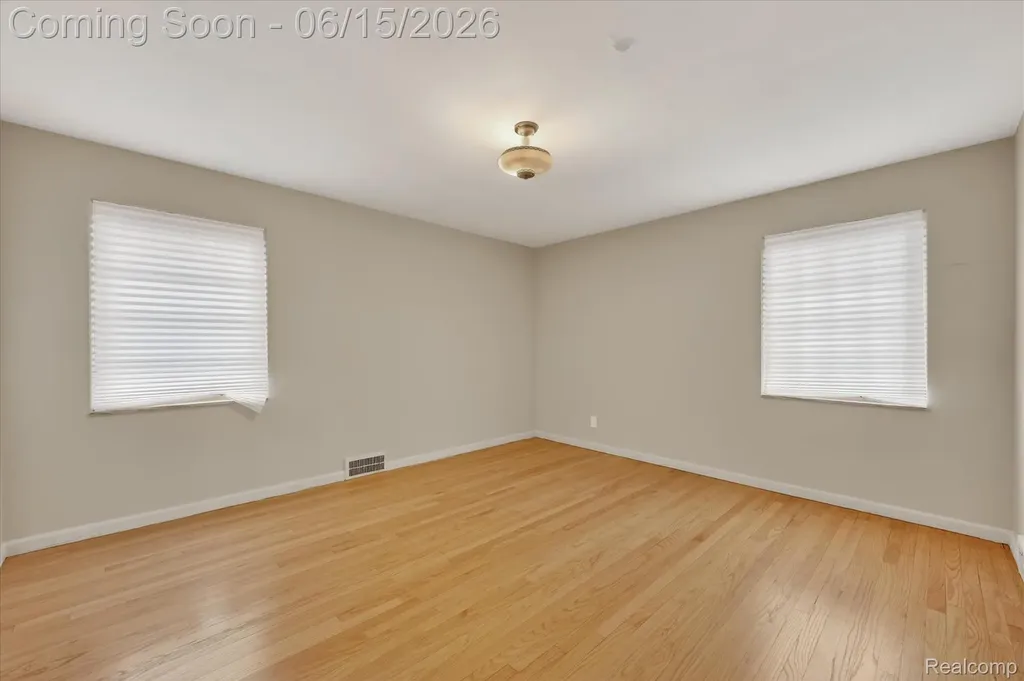 19921 Warrington Drive Detroit City MI 48221