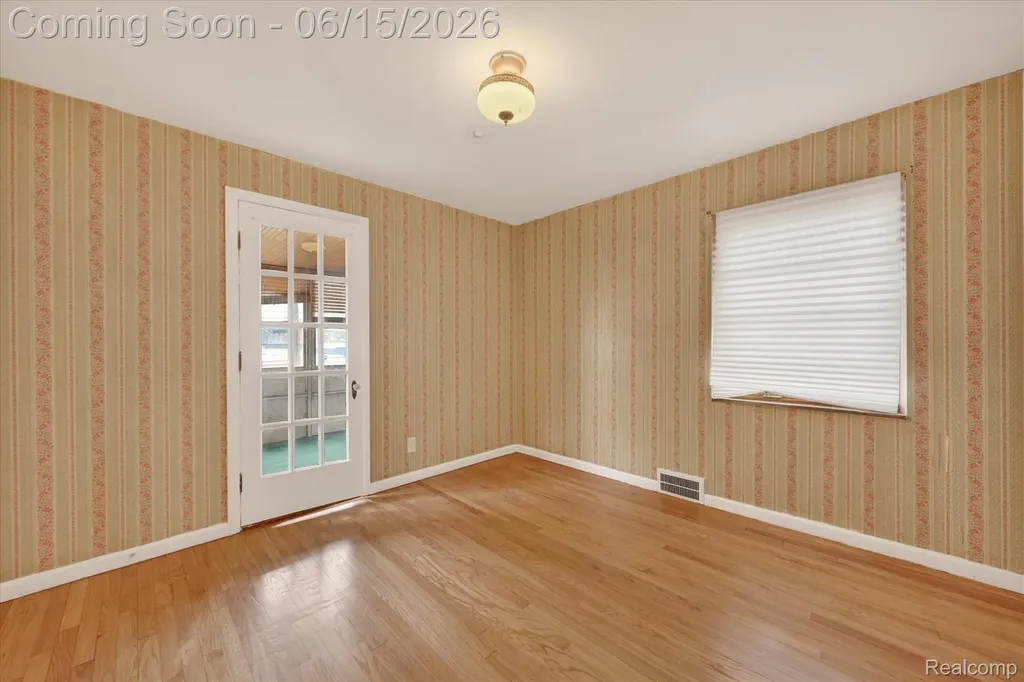 19921 Warrington Drive Detroit City MI 48221
