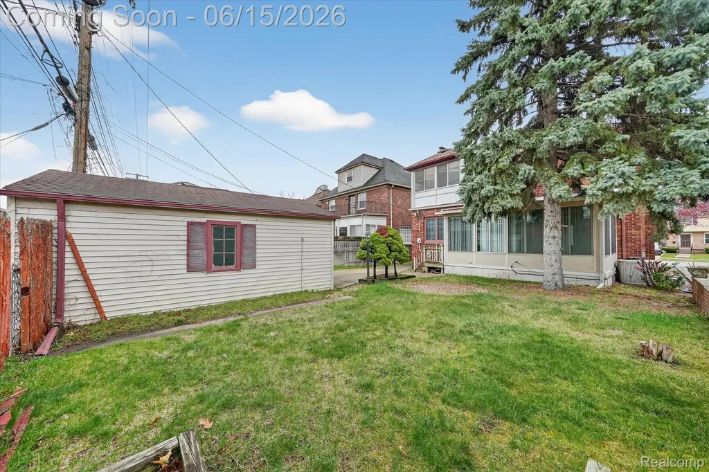 19921 Warrington Drive Detroit City MI 48221