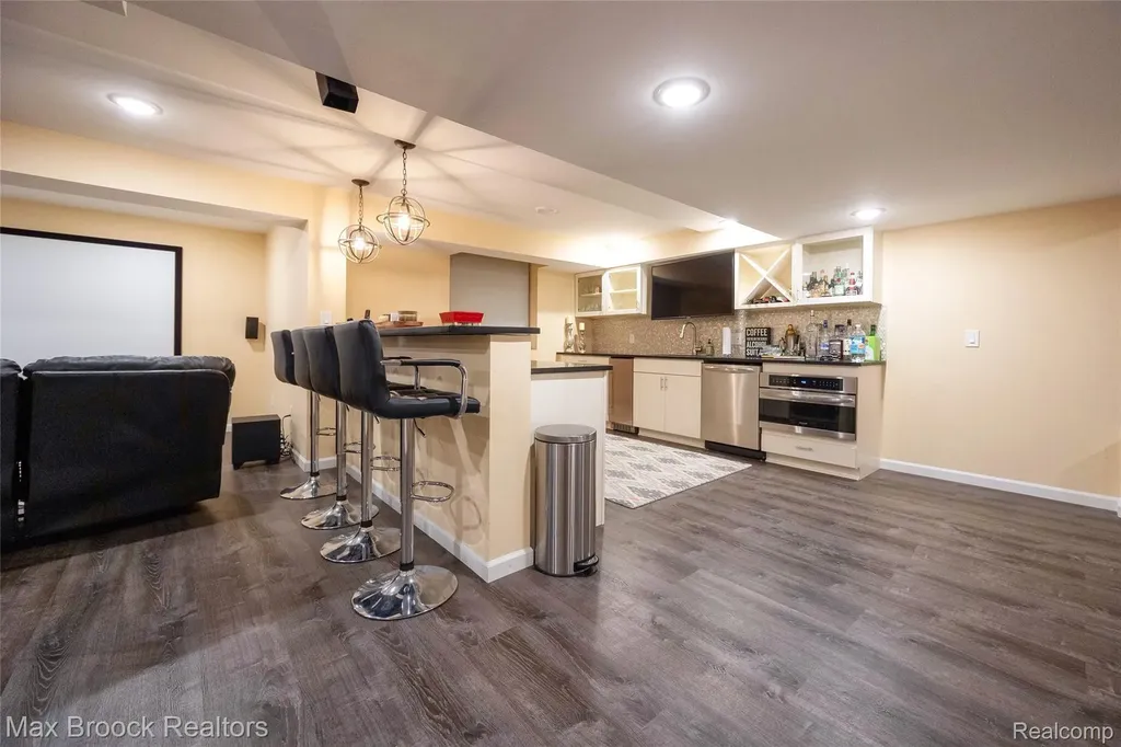 22462 Cyprus Drive Northville City MI 48167