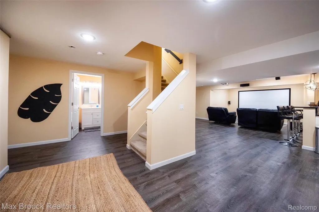 22462 Cyprus Drive Northville City MI 48167