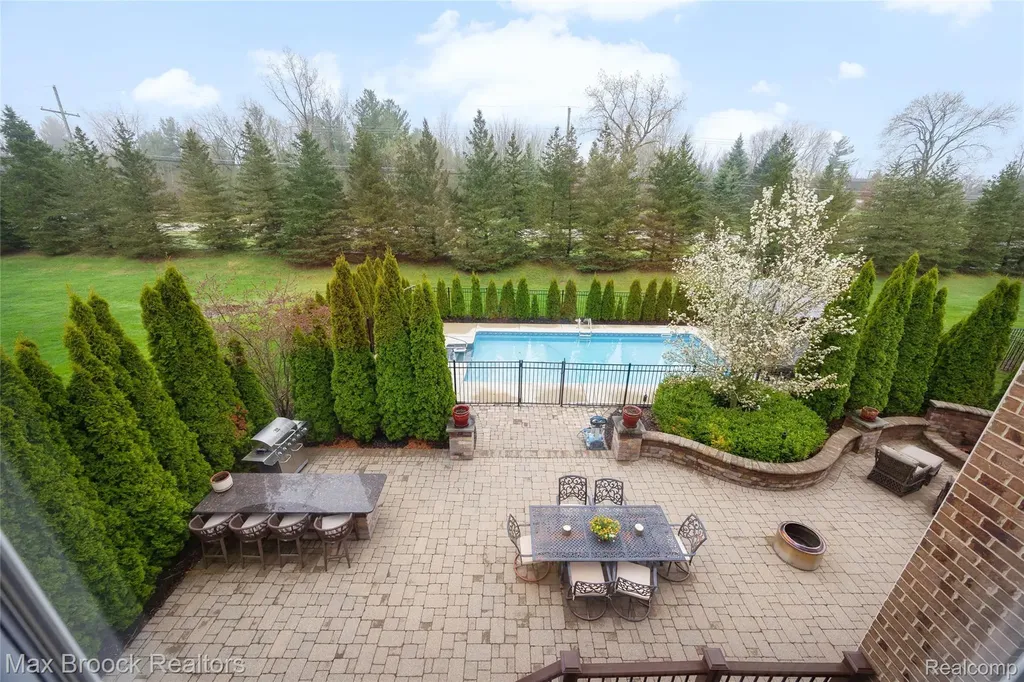 22462 Cyprus Drive Northville City MI 48167