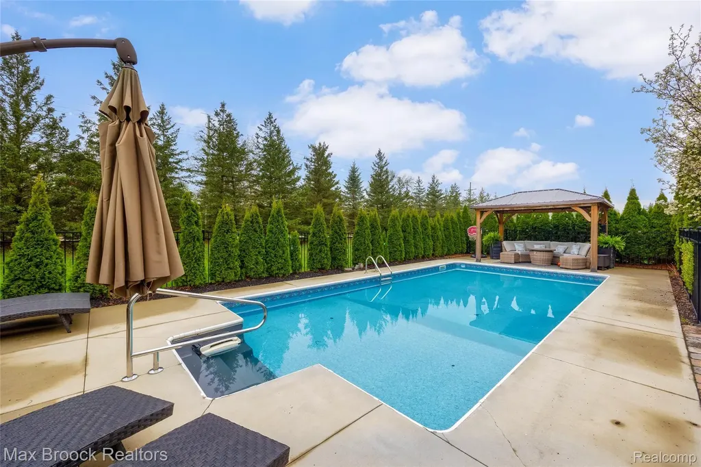 22462 Cyprus Drive Northville City MI 48167