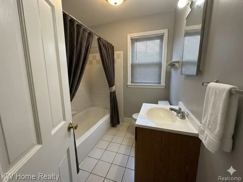 4607 Cadieux Road Detroit City MI 48224