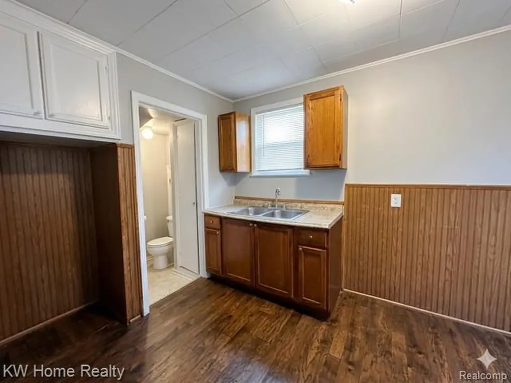 4607 Cadieux Road Detroit City MI 48224
