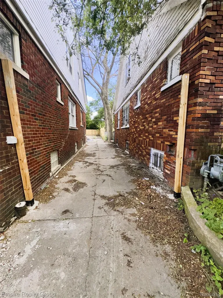 12614 Promenade Street Detroit City MI 48213