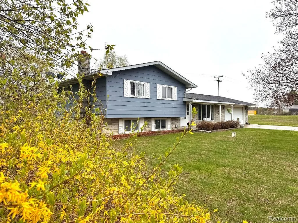 687 W Saginaw Road Fremont Township MI 48744