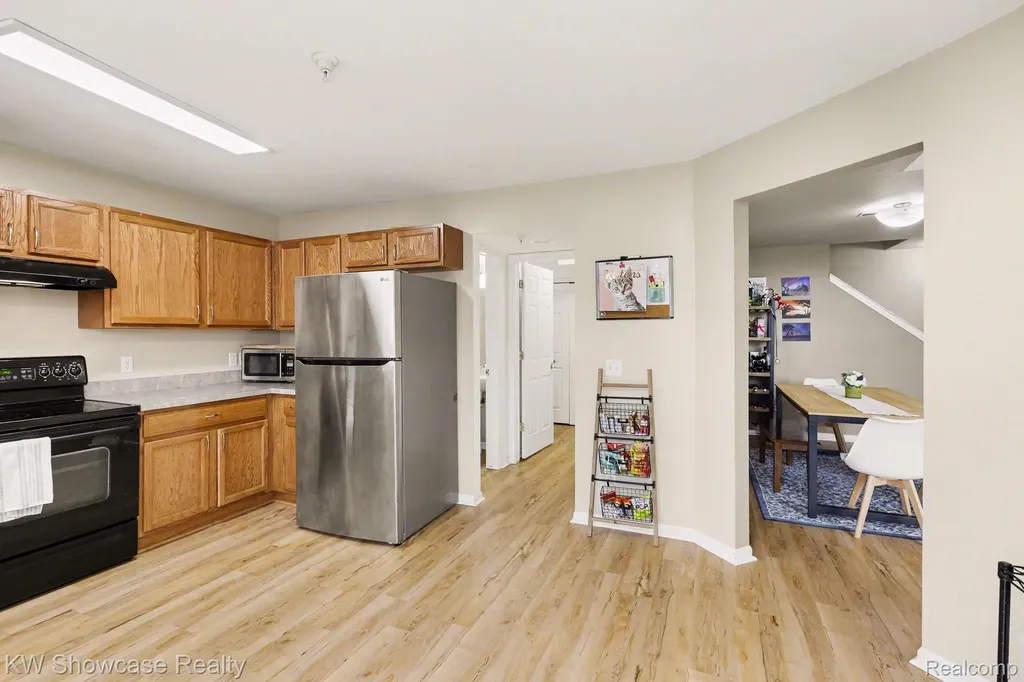 9519 Lakeside Drive Ypsilanti Charter Township MI 48197