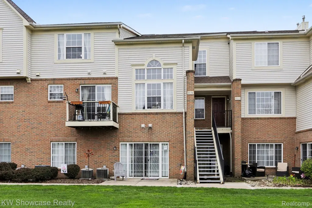 9519 Lakeside Drive Ypsilanti Charter Township MI 48197
