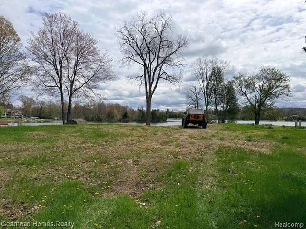 Vl Sashabaw Road Independence Charter Township MI 48348