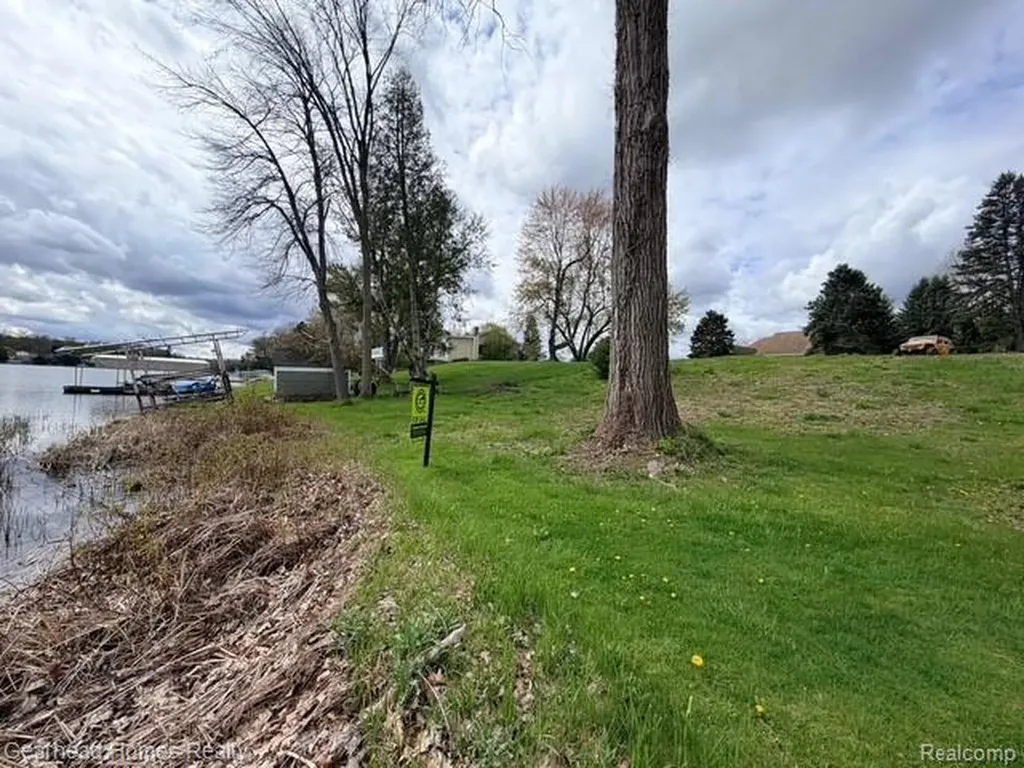 Vl Sashabaw Road Independence Charter Township MI 48348