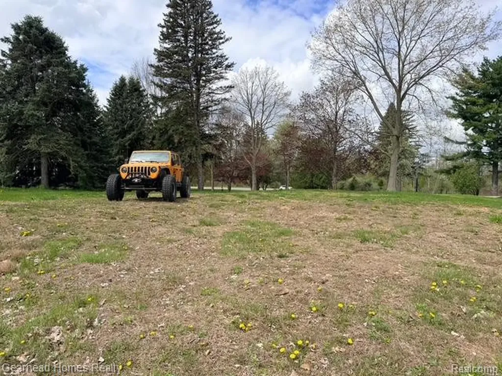 Vl Sashabaw Road Independence Charter Township MI 48348