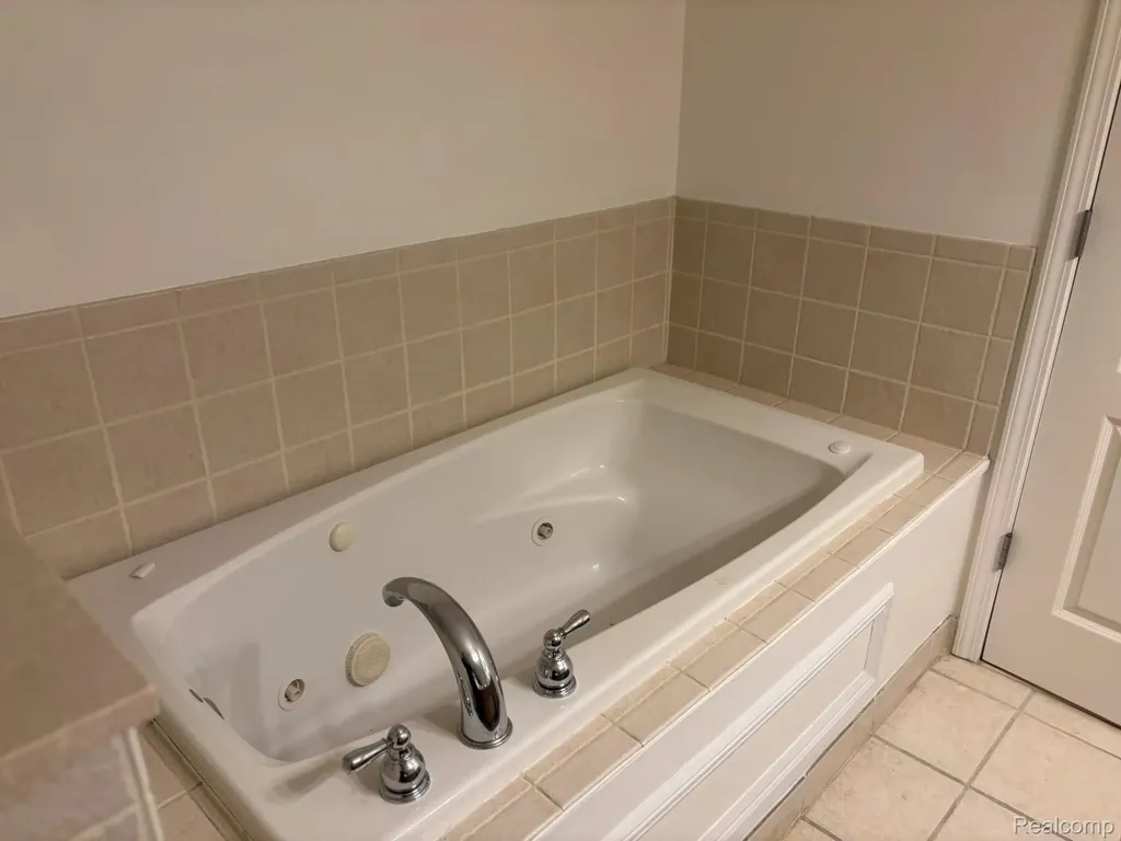 44700 Heather Lane Canton Charter Township MI 48187