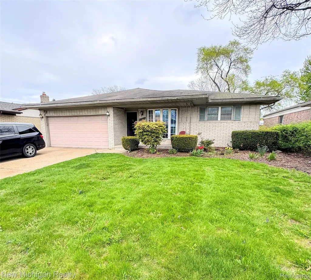 31090 Mc Namee Fraser City MI 48026