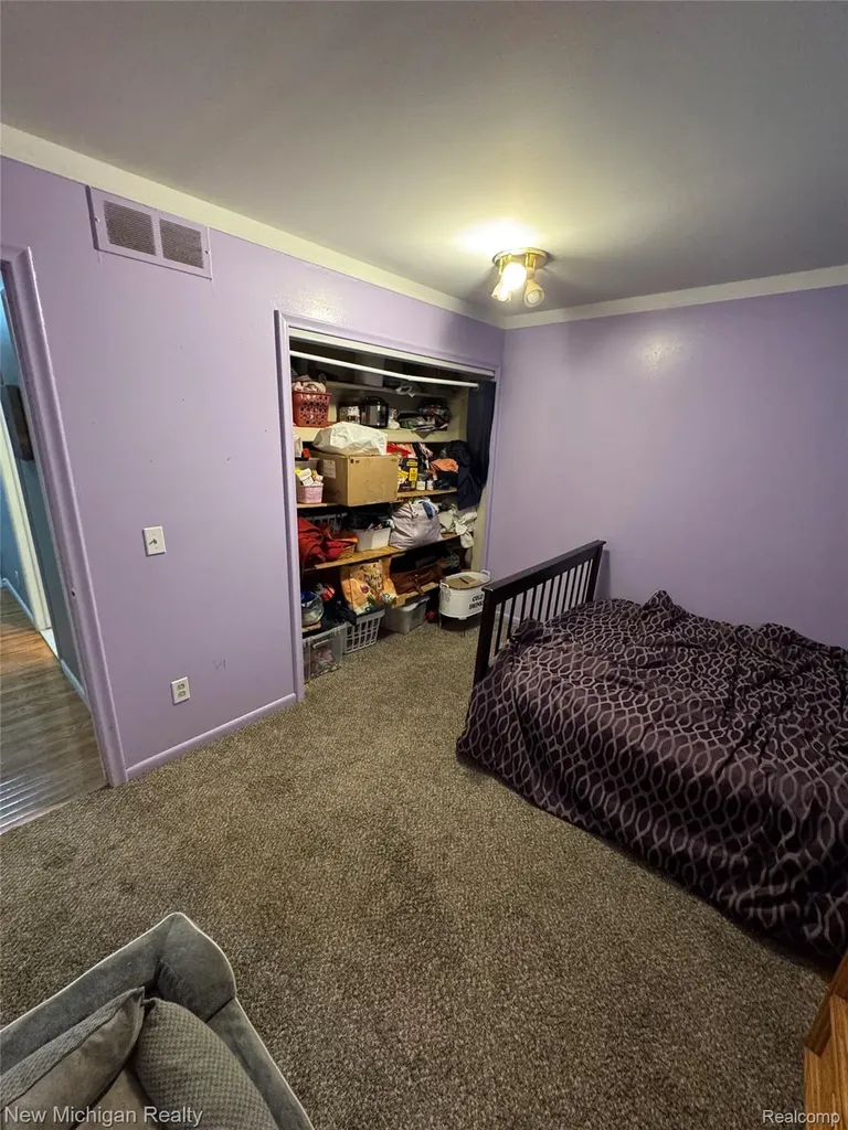 31090 Mc Namee Fraser City MI 48026
