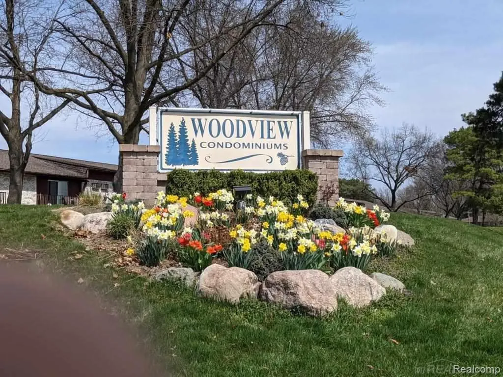7485 Woodview Street Westland City MI 48185