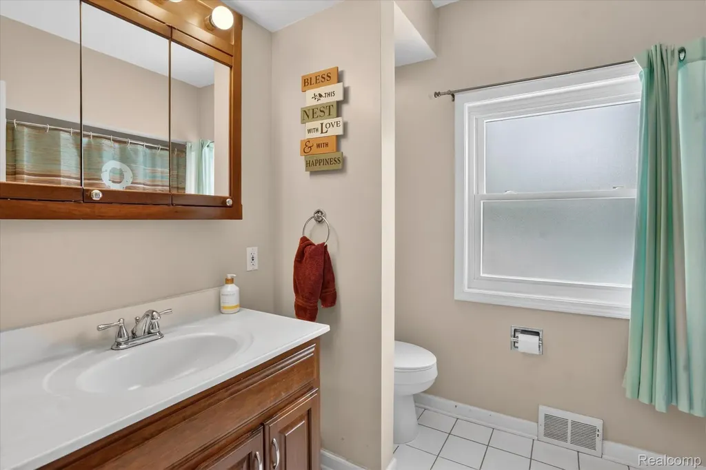 175 Templar Avenue Unadilla Township MI 48169