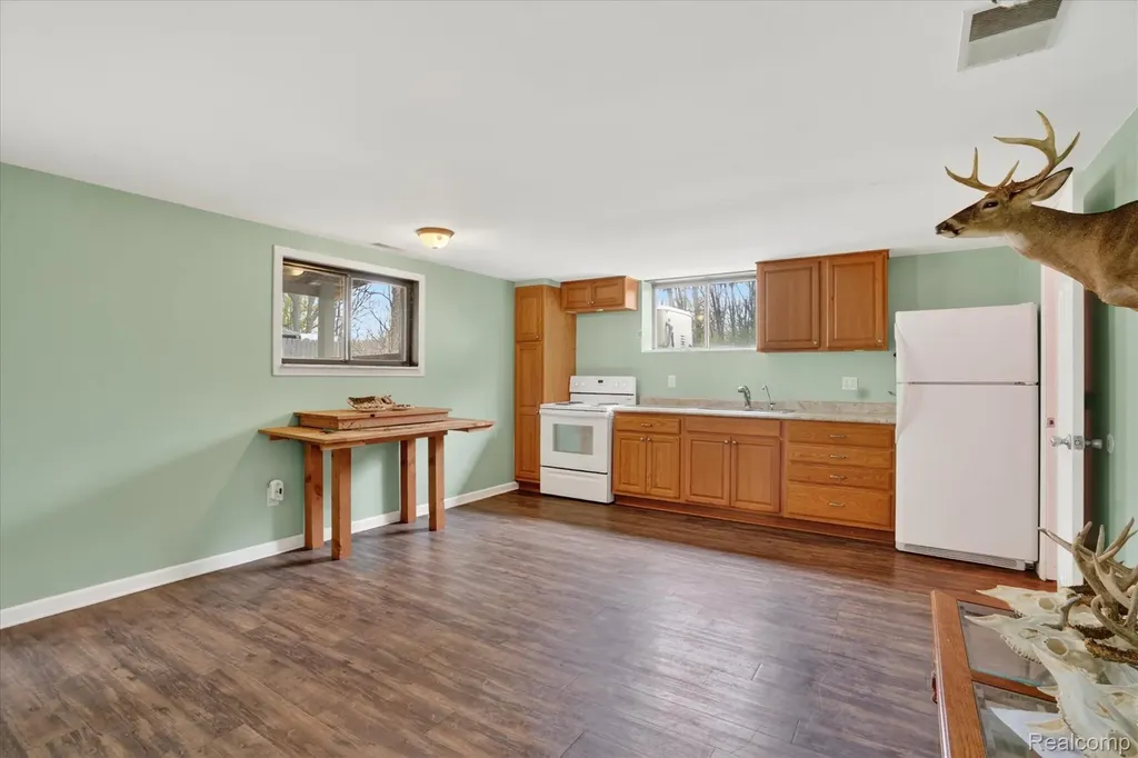 175 Templar Avenue Unadilla Township MI 48169