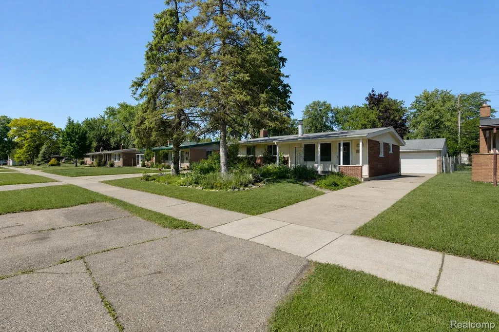 9101 Merriman Road Livonia City MI 48150