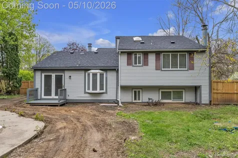 854 Estes Court Waterford Charter Township MI 48327
