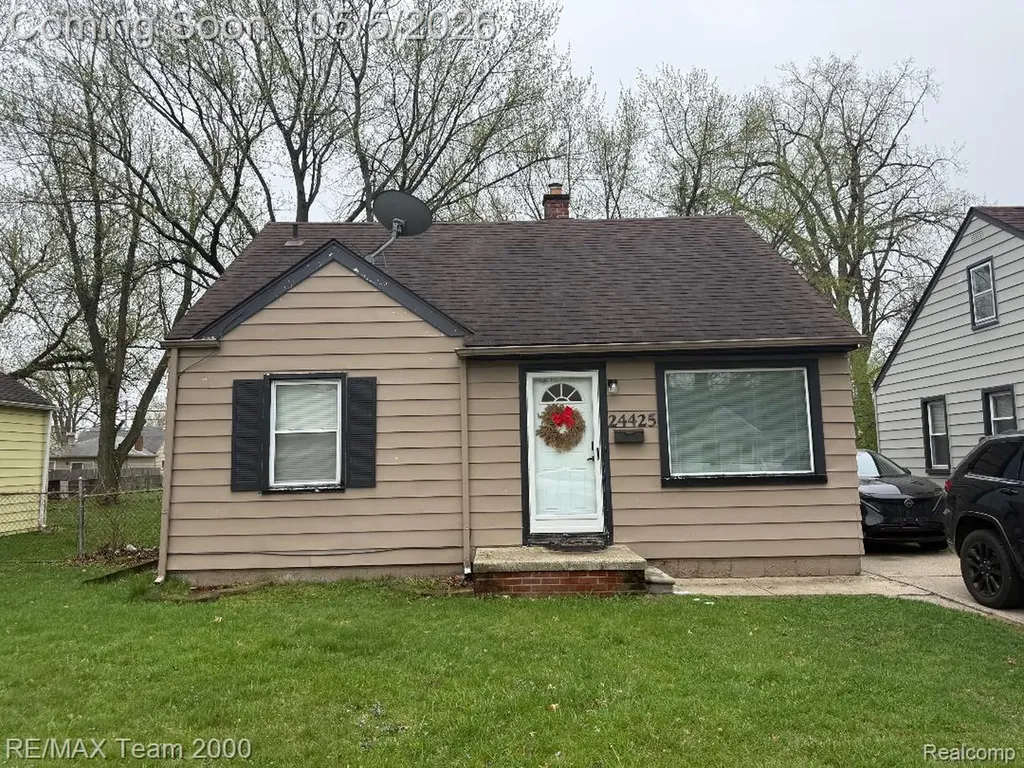 24425 Stanford Street Dearborn Heights City MI 48125