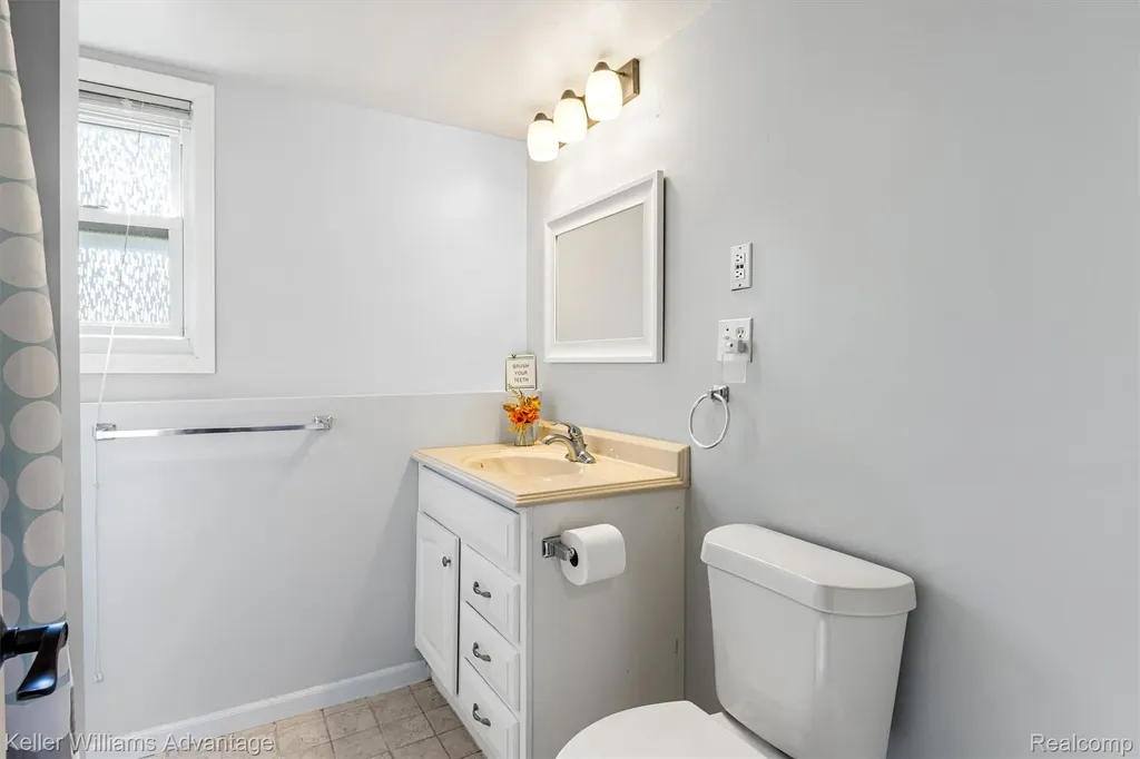 1250 Shotey Court Highland Charter Township MI 48380