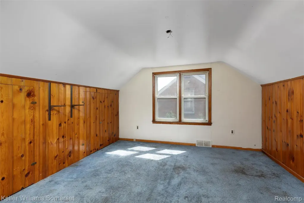 16036 Carlisle Street Detroit City MI 48205